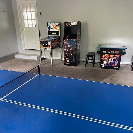Cozy Home With Arcade, Ping Pong & Fenced Backyard Лоренсвилл Экстерьер фото