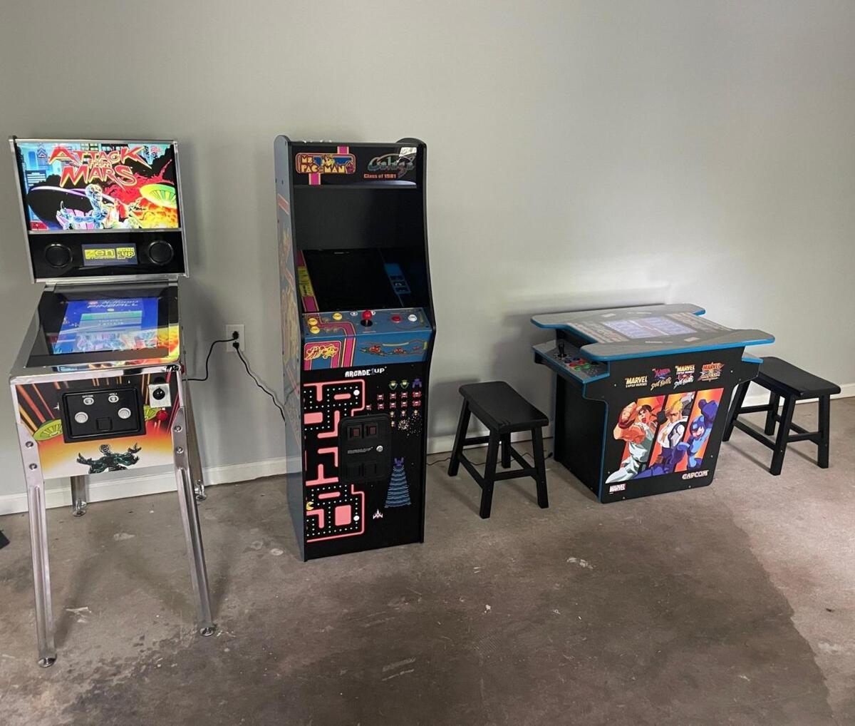 Cozy Home With Arcade, Ping Pong & Fenced Backyard Лоренсвилл Экстерьер фото